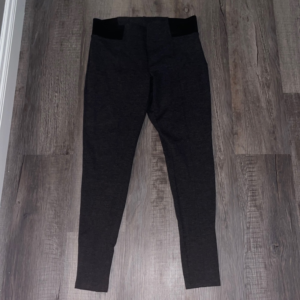 Elastic leggings